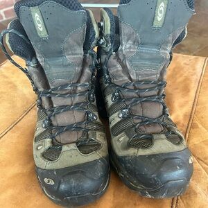 Men’s Salomon hiking boots.